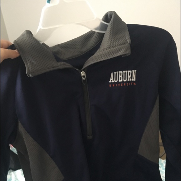 Pullover - Picture 1 of 1